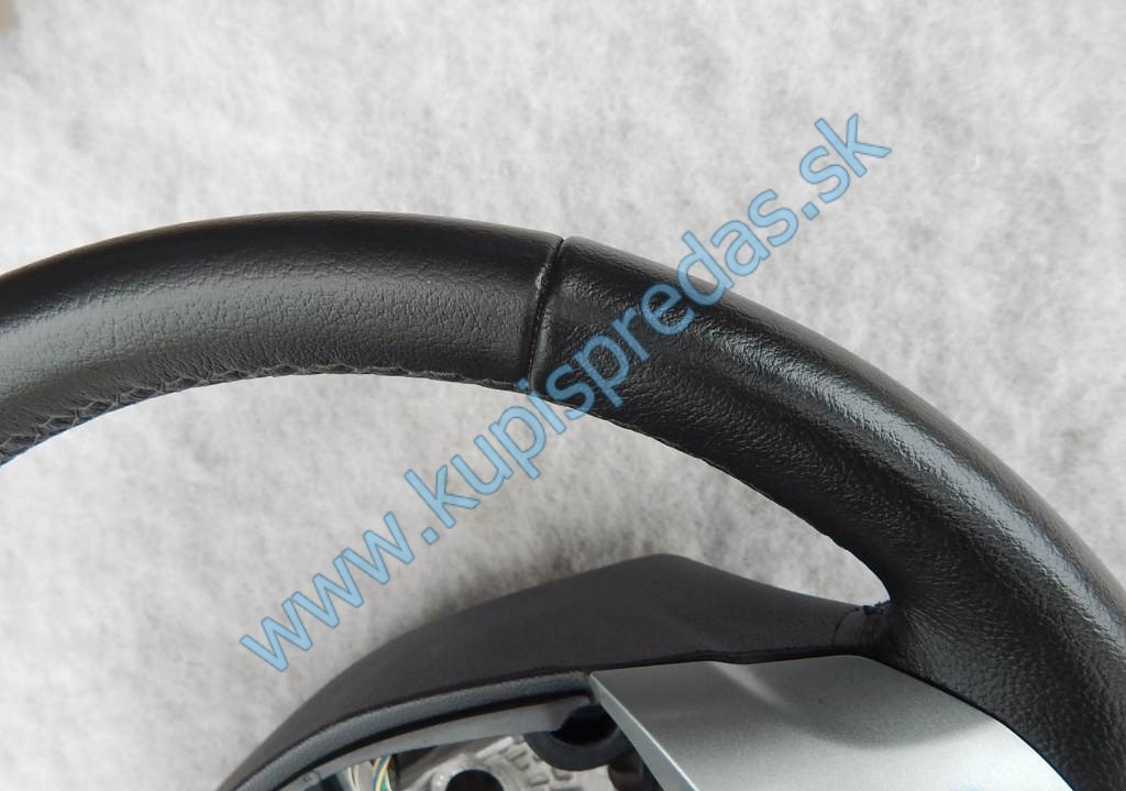 Vyhrievaný volant Opel Corsa D